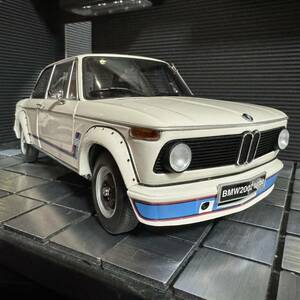 絶版激レア！ 京商 1/18 BMW 2002 ターボ　ケース付