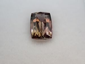 アキシナイト 0.891ct ルース 若干レア