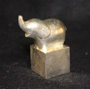 金属工芸◆◆象　置物　YAMACO　6.5cm◆◆銀色　非鉄金属製　silver　elephant ペーパーウエイト　ゾウ　銀象