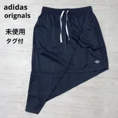 【adidas】アディダスオリジナルス　未使用　タグ付　アシンメトリー　スカート