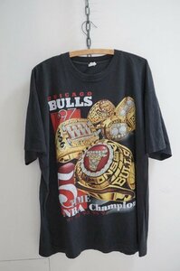 ★★★ヴィンテージ CHICAGO BULLS ブートレグ Tシャツ RAP DESIGN