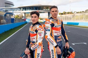 海外 送料込み 　高品質　マルク・マルケス　　MotoGP　レーシングレザージャケット　MOTOGP サイズ各種　レプリカ　