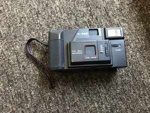 中古フィルムカメラ　カメラＴＩＴＡＮ　Ｃ－９００　昭和レトロ