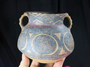 d 彩色アンダーソン壺①　紀元前二千年　遺跡発掘品　中国　陶器/　副葬品　墳墓　シルクロード　明器　埋蔵文化財　素焼き　洛陽