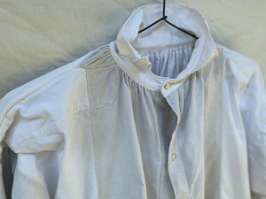 1900s FRENCH VINTAGE ANTIQUE LINEN アンティーク リネン PEASANT ファーマーズ SMOCK スモック 細かいギャザー ワンピース バイカラー