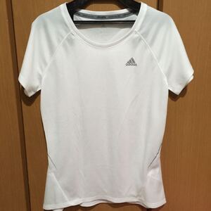 adidas アディダス　Tシャツ　サイズM