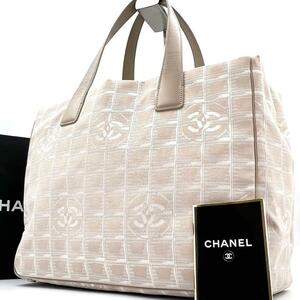 《極美品》シール付 CHANEL シャネル ニュートラベルライン トートバッグMM ココマーク レザー ナイロン A4収納可 肩掛け ベージュ 7番台