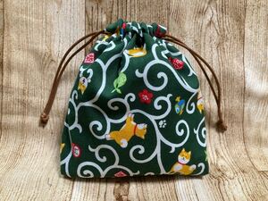 巾着袋 巾着　和柄　唐草模様　柴犬　しばわんこ　ハンドメイド ミニ巾着 drawstring bag handcrafted 