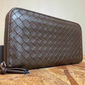 ★【極美品！希少！】 BOTTEGA VENETA ボッテガヴェネタ イントレチャート ロングウォレット　長財布　男女　ラウンドファスナー 