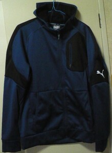 美品　PUMA(プーマジャパン)製EVOSTRIPE Warmフーデッドスウェットジャケット　Ｌ　ダークブルー