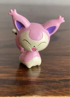 ポケモン　フィギュア　エネコ