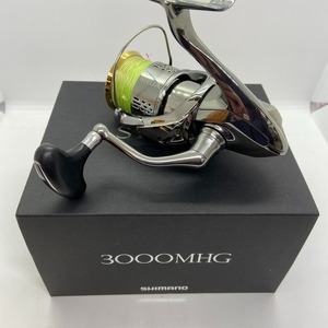 ΨΨ SHIMANO シマノ スピニングリール　18ステラ 3000MHG　箱付 03807 やや傷や汚れあり