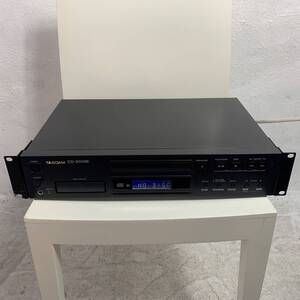 【良品】TASCAM CD-200iL 30ピン/Lightning両対応iPodドック搭載業務用CDプレーヤー