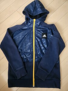 ☆美品　adidas　アディダス　パーカー　160☆