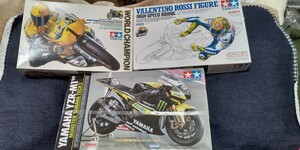 タミヤ　ケニー・ロバーツYZR500　モンスターYZR-M1 09　ロッシライディング 