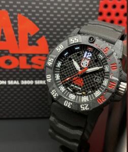 300個限定 完売品 送料込み LUMINOX MACTOOLS コラボ 第3弾 腕時計 ルミノックス X マックツールズ / 検索用 スナップオン snap-on G-SHOCK