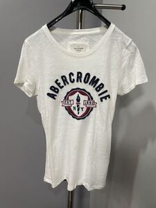 美品アバクロAbercrombie半袖Tシャツ半袖カットソー白