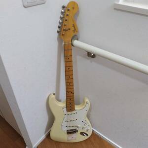 【FENDER】エレキギター ストラトキャスター【日本製】【ジャンク品】