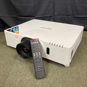 4$【売り切り】maxell マクセル プロジェクター 6000Lm MC-F650 ホワイト フルHD 1920×1200 リモコン付属 ジャンク品 映像機器