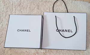 シャネル CHANEL ボックス　箱　ショッパー 紙袋 ショップ袋 ブランド紙袋　リボン付き