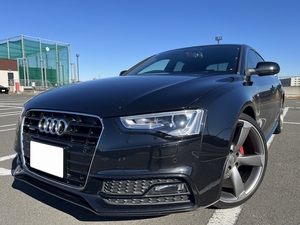 売切!! Audi アウディA5スポーツバック 2.0TFSIクワトロ Sライン 4WD 19AW 車検R7.5/14迄!! 人気の黒&黒革!!スマ-トキ-&プッシュスタ-ト!! 