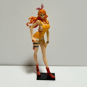 ONE PIECE STAMPEDE GLITTER&GLAMOURS NAMI　ワンピース　ナミ　フィギュア