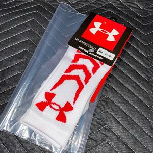 送料無料 新品未使用■UNDER ARMOUR■アンダーアーマー■BASKETBALL■インナーソックス 23cm～25cm■ホワイト バスケットボール 1295597