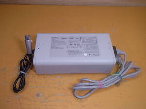 □Q/575☆ソニー SONY☆医療モニタ用 AC電源アダプタ☆24V 2.8A☆AC-1950MD☆動作OK