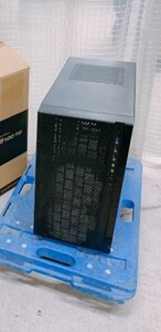 中古 Thermaltake ミニタワー型PCケース CA-1J4-00S1WN ケース 引取歓迎 茨城県常陸大宮市 1111か3 D1 140