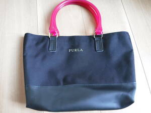 税不要特価　美品!FURLA フルラ 黒×ピンクレッド ゴールドロゴ入り トートバッグ♪ハンドバッグ③