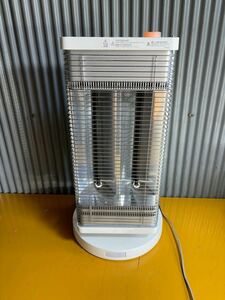 DAIKIN 遠赤外線暖房機 ERFT11VS-W セラムヒート 2018年製　電気ストーブ ダイキン動作確認済み