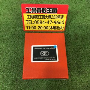 【未使用品】新潟理研測範 新潟理研測範 HS1-50 平型スコヤ 1級焼入 50X40　IT7RV8FTOZBN