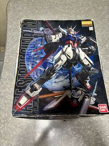 あ MG 1/100 機動戦士ガンダムSEED エールストライクガンダム 組立済 バンダイ