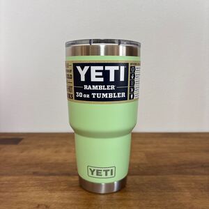  YETI イエティ ランブラー タンブラー 保温 保冷 アウトドア 水筒 ボトル 30オンス KEYLIME