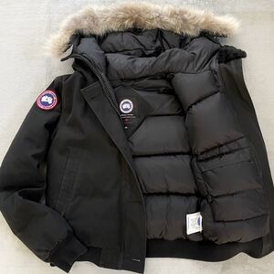 Mサイズ★CANADA GOOSE カナダグース ラブラドールボンバー ダウンジャケット パーカー コヨーテファー 7967JL 黒 ブラック レディース