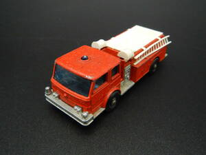 マッチボックス　MATCHBOX　№29　LESNEY　FIRE PUMPER TRUCK　ミニカー