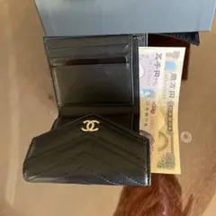 CHANEL 二つ折り財布 黒 レザー