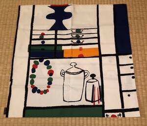 クリックポ送込♪マリメッコ♪marimekko♪MUKSUNHYLLY　子供部屋　棚柄 クッションカバー　①