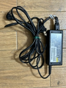 FUJITSU 富士通 FMV-AC332A 19V 3.42A パソコン用純正ACアダプタ