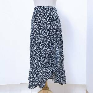 S009★美品★Bershka レディース フレアスカート ロング フェミニン M 黒 花柄 ゆるふわ エレガント ウエストゴム 白 サイドファスナー