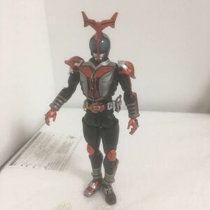 S.H.フィギュアーツ 仮面ライダーカブト ハイパーフォーム　真骨彫