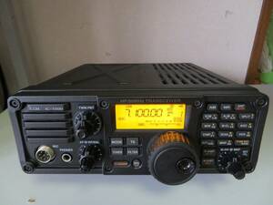 ★ＩＣＯＭ　アイコム　ＩＣ－７２００　ＨＦ帯トランシーバー （中古美品・オプション付属）★