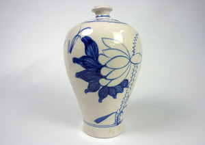 青華 染付(青花) 梅瓶（めいびん）：Blue and White Porcelain Vase◆φ18ｃｍ H35ｃｍ