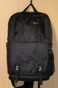 ■LOWEPRO BP350 fastpack 美品＋カメラホルスターTLW mini＋おまけ