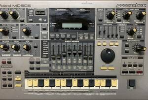 Roland MC-505 Groovebox リズムマシン（ジャンク品）