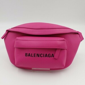 BALENCIAGA バレンシアガ ボディバッグ ウエストポーチ エブリデイ ベルトパック XS 579617　レザー　ピンク