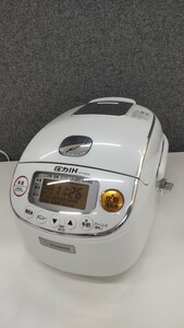 0606k1012 ZOJIRUSHI 圧力IH炊飯ジャー NP-RM05 3合炊き 2022年製 ホワイト 本体のみ