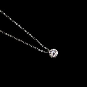 Vari　モアサナイト 0.5ct　サージカルステンレス　ペンダントネックレス　フリーアジャスト仕様