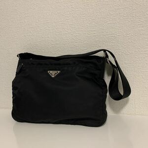 未使用品　美品　PRADA プラダ　1BC421 NERO ナイロン　メッセンジャー　斜め掛け　ショルダーバッグ