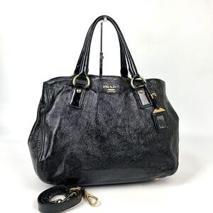 美品■PRADA プラダ ハンドバッグ 2way ショルダーバッグ ゴールド金具 トートバッグ 大容量 ブラック レザー NERO ネームタグ チャーム